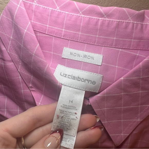 Liz Claiborne Long Sleeve Button Down Shirt - Picture 4 of 4